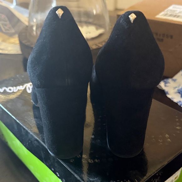 Sam Edelman Black Suede Heels - Picture 4 of 4
